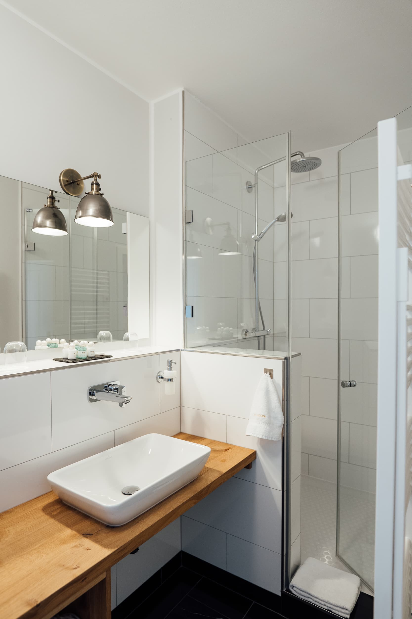 Badezimmer im Gästehaus am Weingut Doktor Loosen